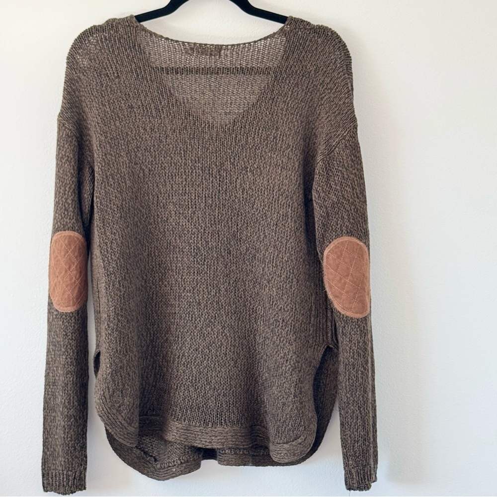Francesca’s Harper Heritage Brown Knit Sweater Women’s Large NWT w/Elbow Patch - Picture 2 of 7